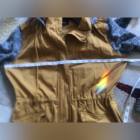 Love Tree Lightweight Drawstring Waist Jacket - Picture 6 of 13